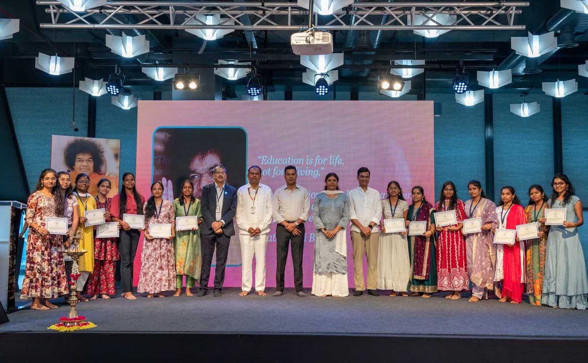 Sri Sathya Sai Program Trains 80 Youth in Data Engineering 1 Sri Sathya Sai Program Trains 80 Youth in Data Engineering