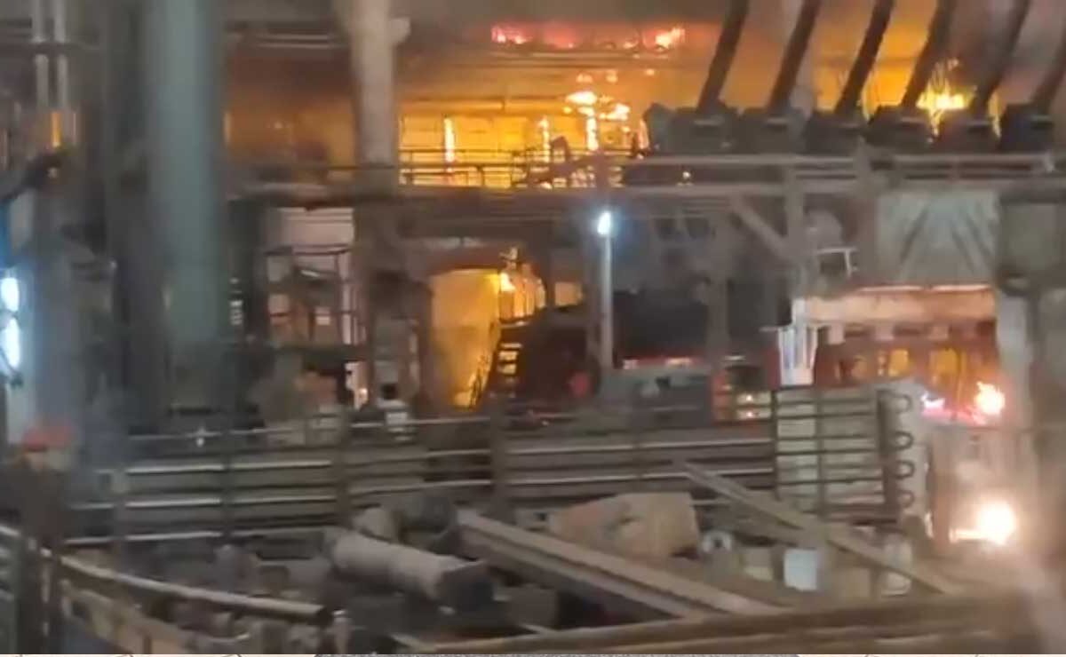 Massive Fire Breaks Out at Visakhapatnam Steel Plant