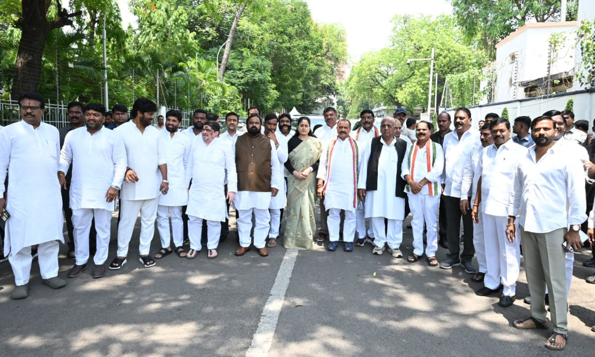 Telangana Congress Leaders Thank Governor for Forwarding 42% BC Quota Bill 1 Telangana Congress Leaders Thank Governor for Forwarding 42% BC Quota Bill