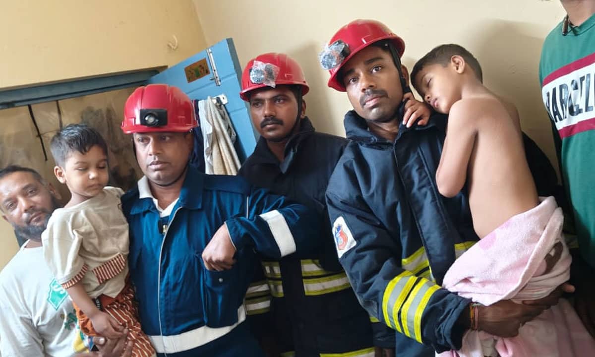 Firefighters Rescue Two Children Locked Inside Room in Chandrayangutta at Midnight