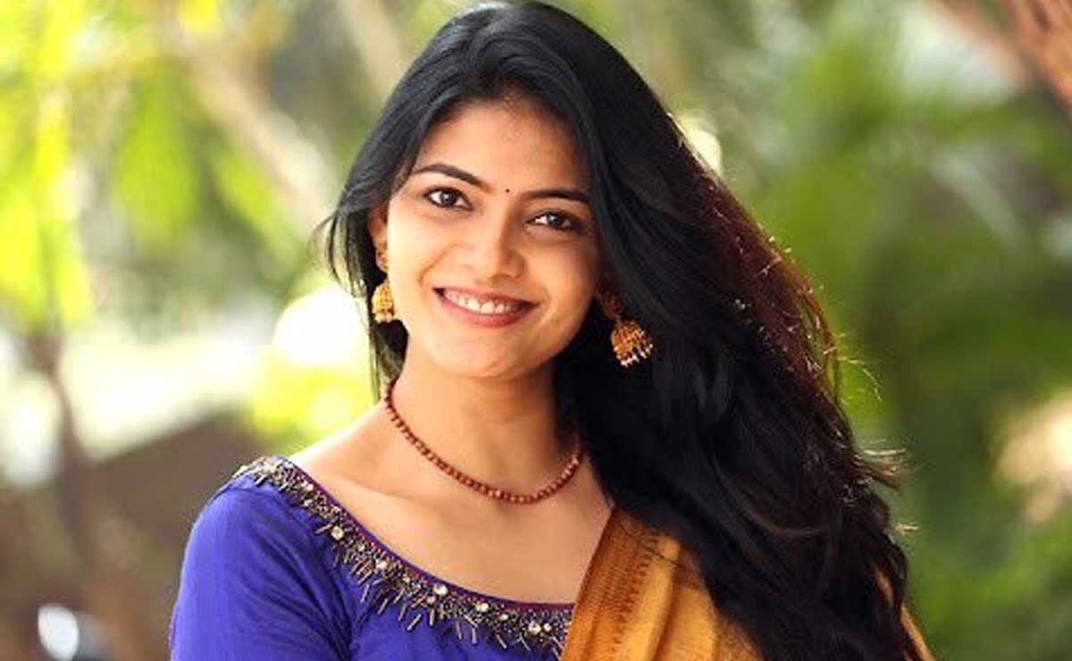 Hyderabad: Actress Kalpika Ganesh Booked for Creating Ruckus at Prism Pub 1 Hyderabad: Actress Kalpika Ganesh Booked for Creating Ruckus at Prism Pub