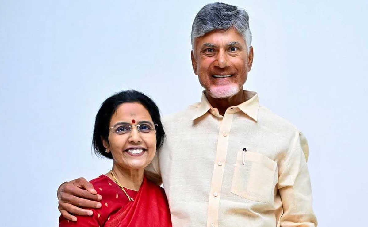 Chandrababu Naidu Greets Wife Bhuvaneshwari on Her Birthday 1 Chandrababu Naidu Greets Wife Bhuvaneshwari on Her Birthday