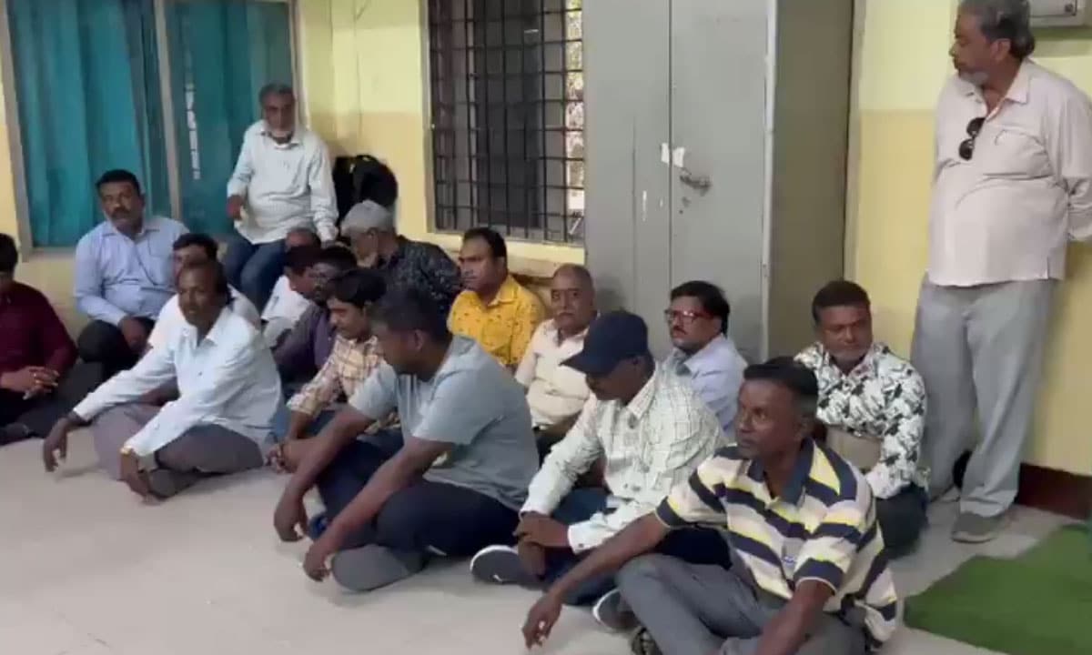 ACB Raids 18 RTA Offices Across Telangana Over Agent Nexus