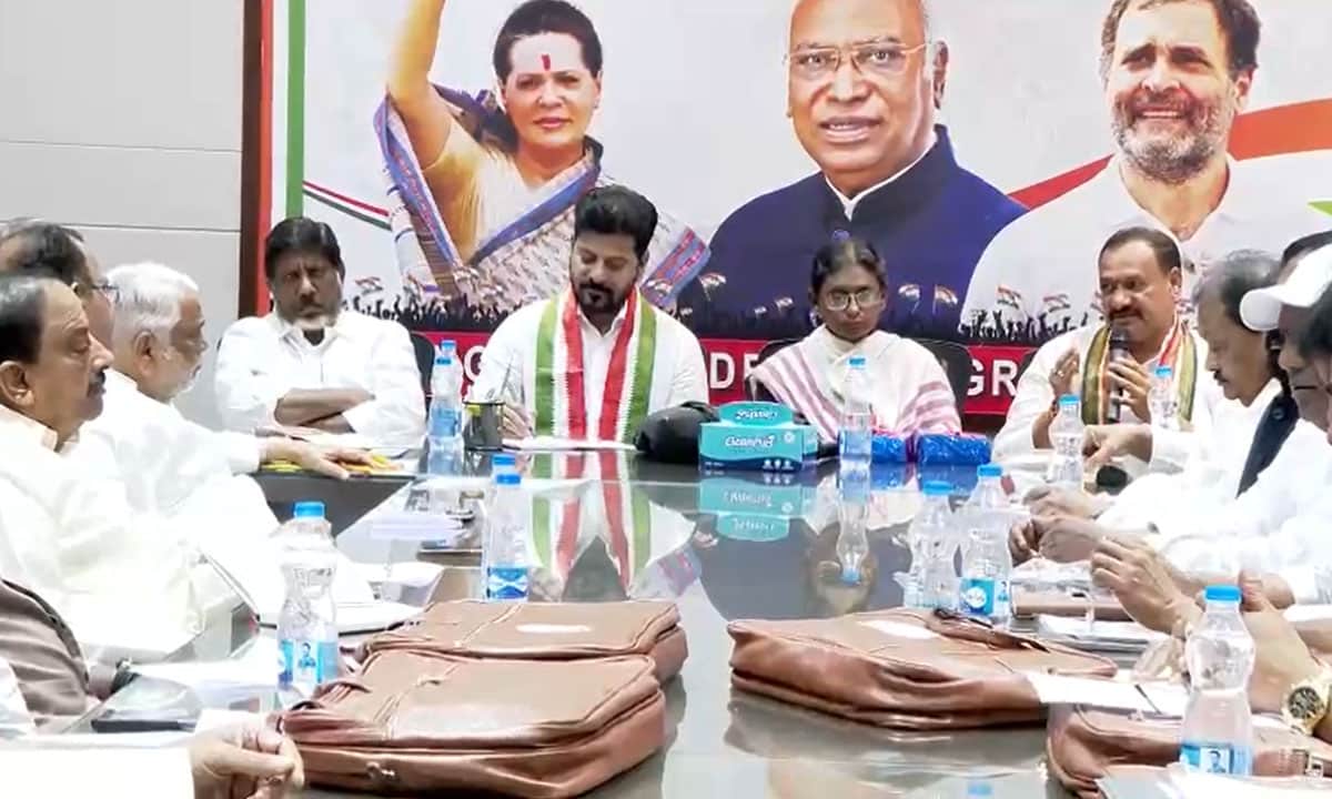 Congress PAC Meeting Held at Gandhi Bhavan in Presence of Top Leadership