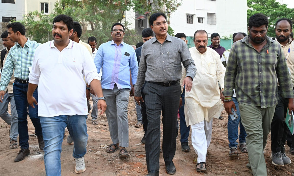 Illegal Dumping in Musi? Hydraa Commissioner Vows Legal Action in One Week 1 Illegal Dumping in Musi? Hydraa Commissioner Vows Legal Action in One Week