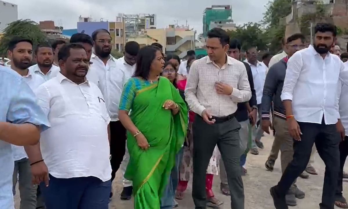 Mayor Gadwal Vijayalakshmi Inspects Development Works in Rahmat Nagar Division