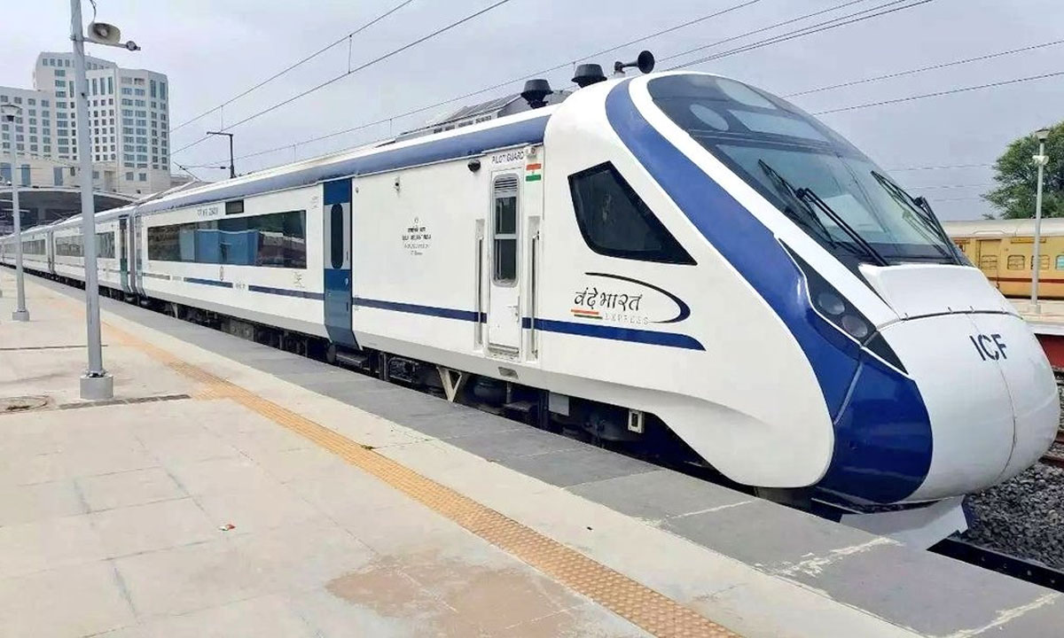 Vande Bharat Train Adds More Coaches on Hyderabad–Bengaluru Route Amid High Demand 1 Vande Bharat Train Adds More Coaches on Hyderabad–Bengaluru Route Amid High Demand