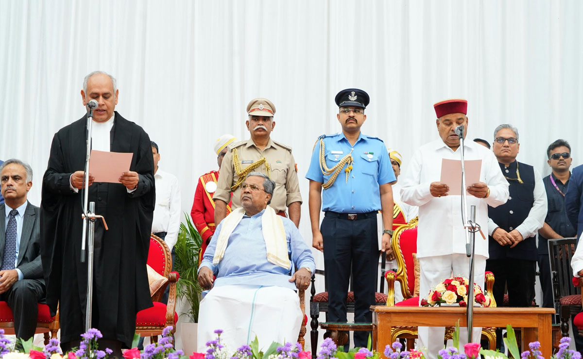 Justice Vibhu Bakhru takes oath as Chief Justice of Karnataka High Court 1 Justice Vibhu Bakhru takes oath as Chief Justice of Karnataka High Court