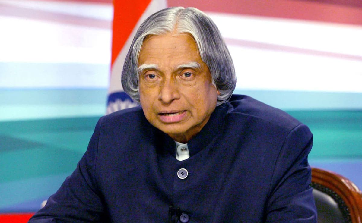 Andhra Pradesh, Telangana CMs pay tributes to Abdul Kalam