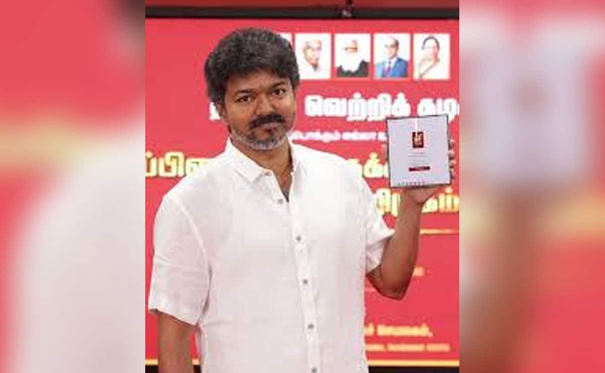 Vijay launches app, kicks off phase two of membership drive