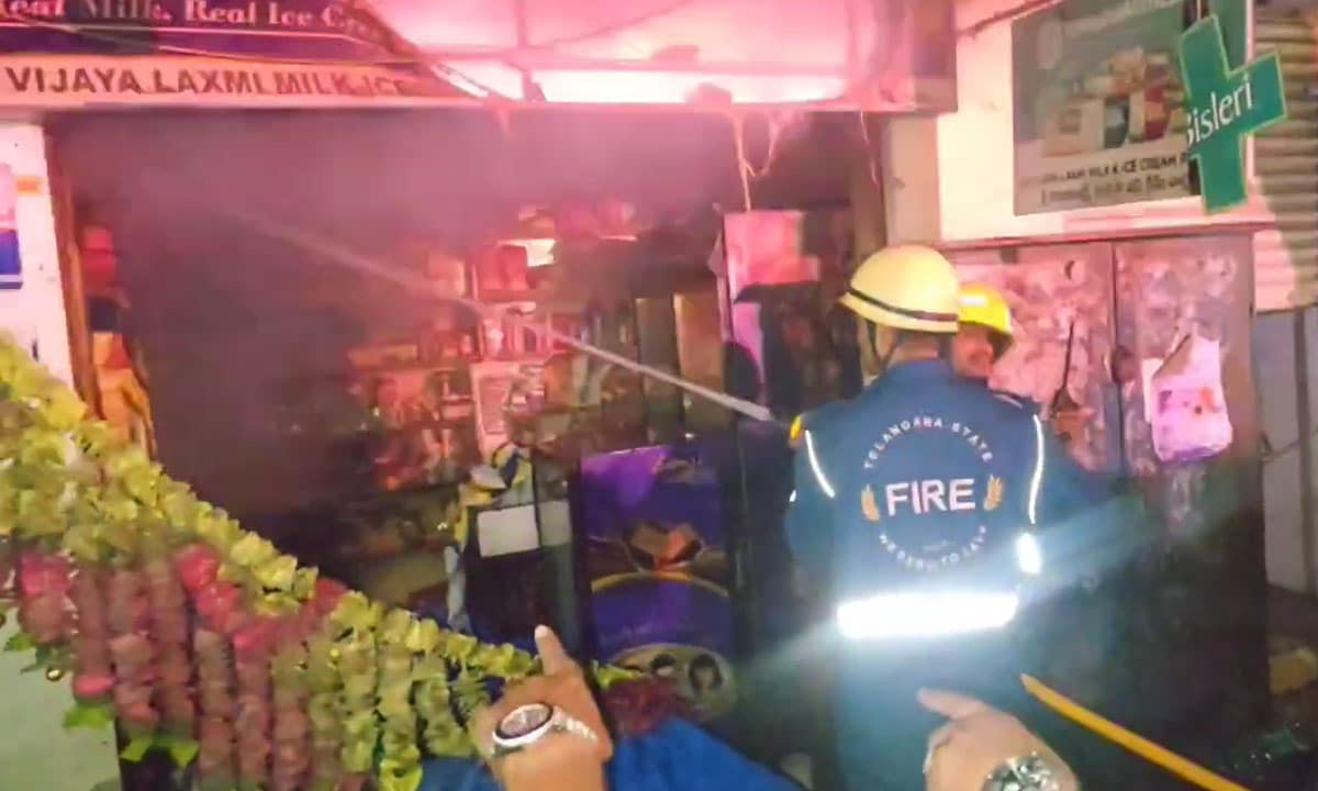 Hyderabad: Timely Action Prevents Major Fire Tragedy in Vijayanagar Colony