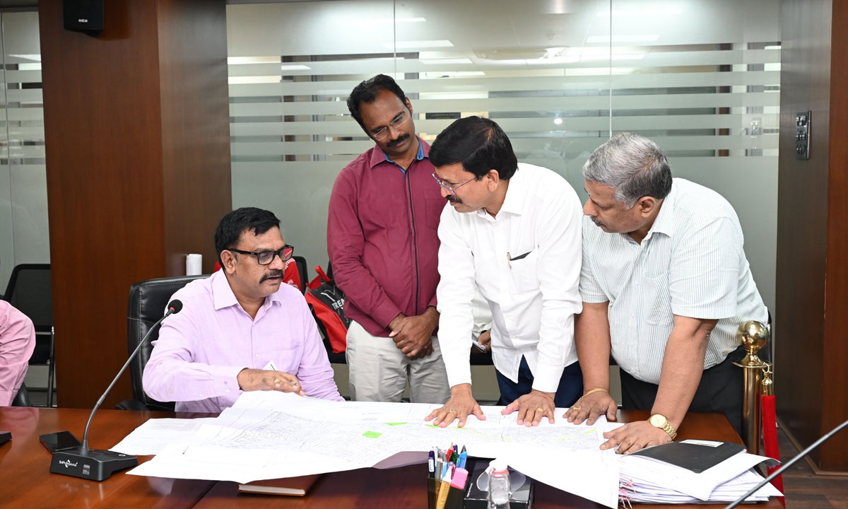 HYDRAA Praja Vani Complaints Soar: 61 Encroachment Cases Filed in a Day 1 HYDRAA Praja Vani Complaints Soar: 61 Encroachment Cases Filed in a Day