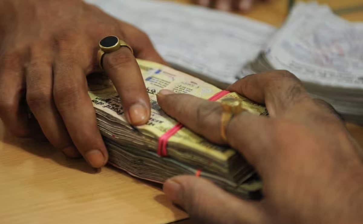 Sub-Registrar Trapped by ACB While Accepting ₹5 Lakh