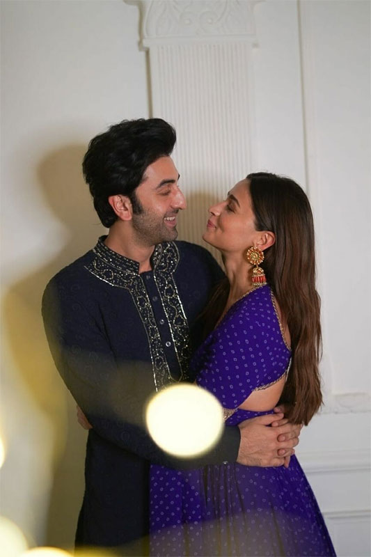 RANBIR KAPOOR ALIA BHATT Alia Bhatt and Ranbir Kapoor make their Relationship Official