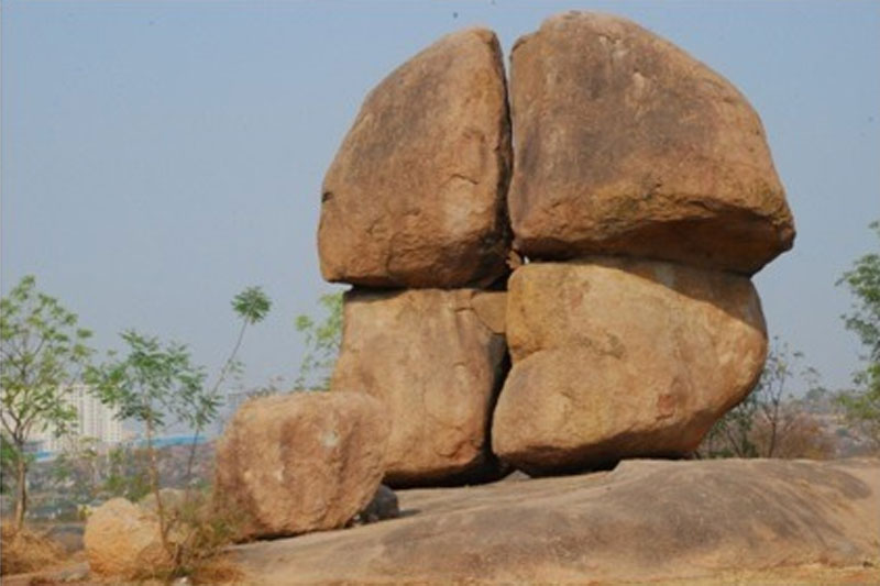 ROCKS MANUU 2 MANUU Receives Award for Preserving Rocks