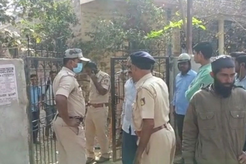 SHIVAMOGA VIOLENCE 4 Hijab row turns violent in K'taka; stone pelting, lathi-charge incidents reported