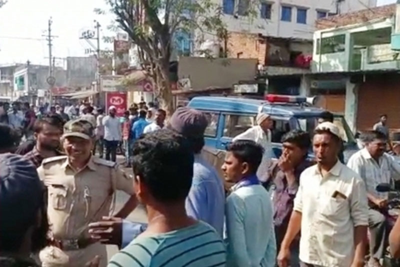 SHIVAMOGA VIOLENCE 6 Hijab row turns violent in K'taka; stone pelting, lathi-charge incidents reported
