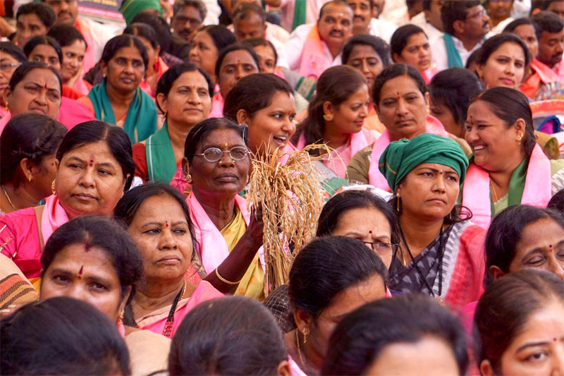 KCR DELHI MAHA DHARNA 5 Paddy procurement: Telangana CM leads 'Maha Dharna' in Delhi