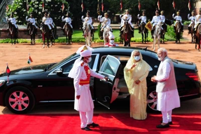 CEREMONIAL WELCOME 'India is our friend', says Bangladesh PM Sheikh Hasina