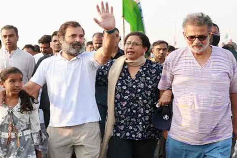 MAHATMA GANDHI GREAT GRANDSON Tushar Gandhi joins Bharat Jodo Yatra