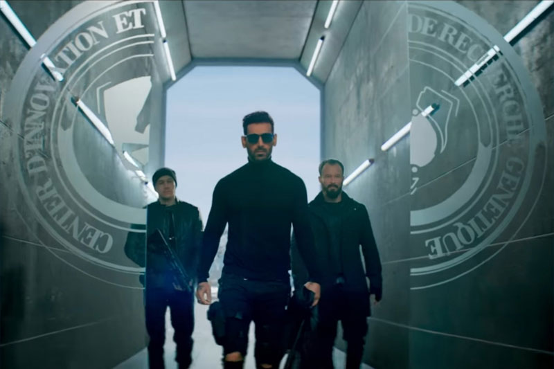 PATHAAN 4 IANS Review: Superhit written all over 'Pathaan' as SRK returns with a bang