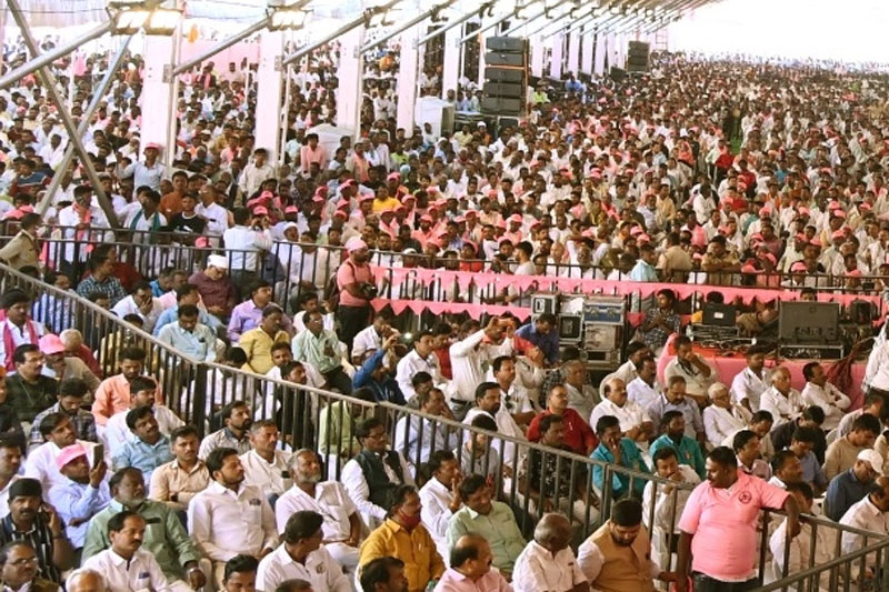 KCR BRS NANDED 2 Only Kisan sarkar can end farmers' suicide: KCR in Maharashtra