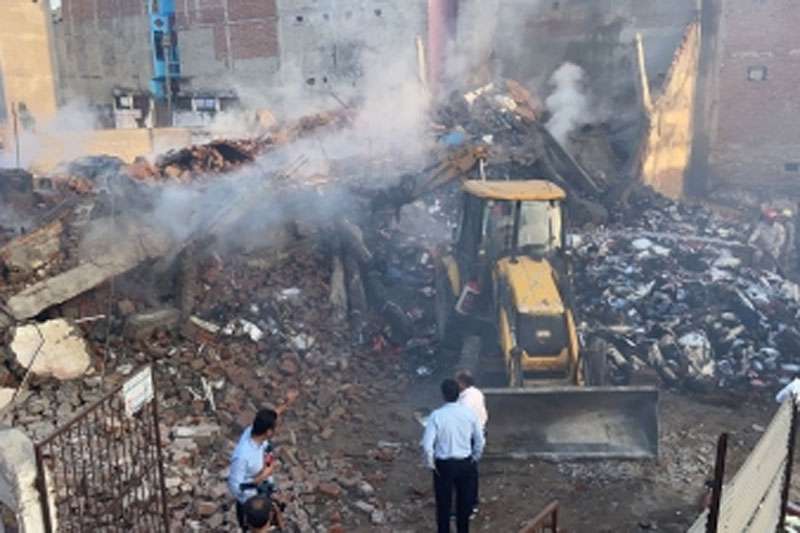 BUILDING COLLAPS 1 1 Building collapses in Delhi's Badarpur after fire breaks out