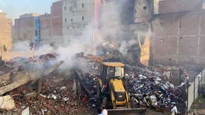 BUILDING COLLAPS 3 Building collapses in Delhi's Badarpur after fire breaks out