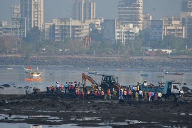 Dargah Demolished 2 AIMIM backs axe on 'illegal dargah', but dubs it a 'match-fixing'