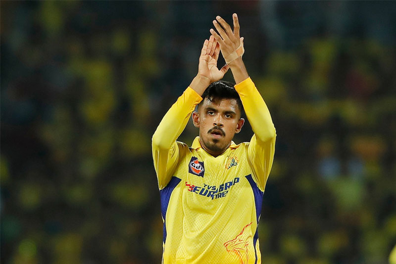 Theekshana takes another wicket of dangerous man Rahul Tewatia