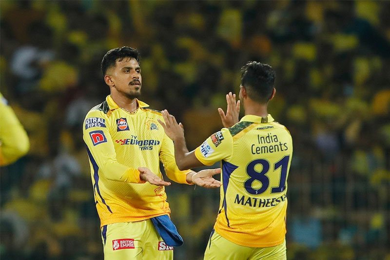 Gujarat keep losing at regular intervals 