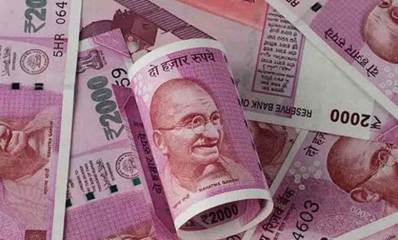 2000 CURRENCY NOTES 97.5% of Rs 2,000 banknotes returned: RBI