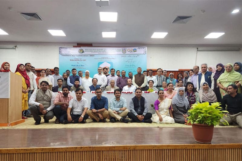 TEACHERS DAY GATHERIBNG Education, way to liberate ourselves; Prof. B. J. Rao delivers Teachers' Day lecture at MANUU