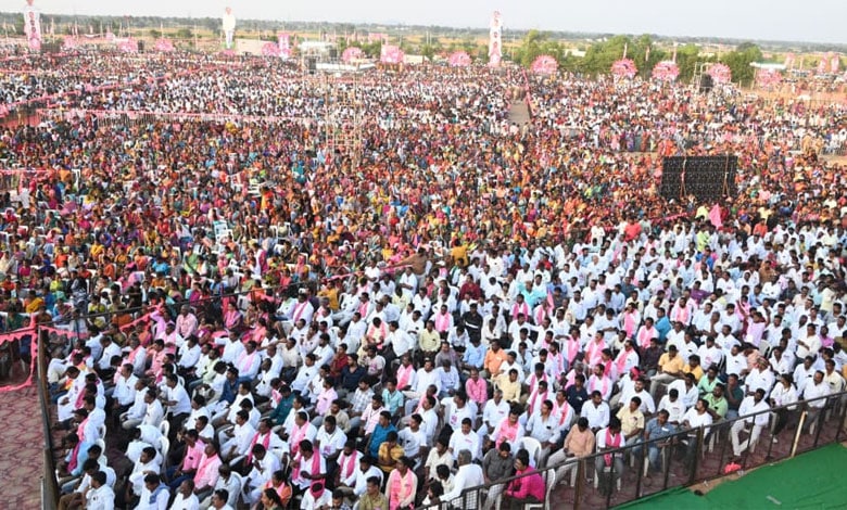 MUNUGODE RALLY KCR Telangana Chief Minister KCR Calls for Accountability for Party-Switching Politicians