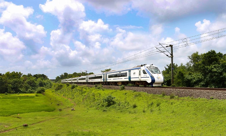YOUTH VANDE BHARAT 2 Vande Bharat Express Emerges as the Preferred Mode of Transport amongst Youth