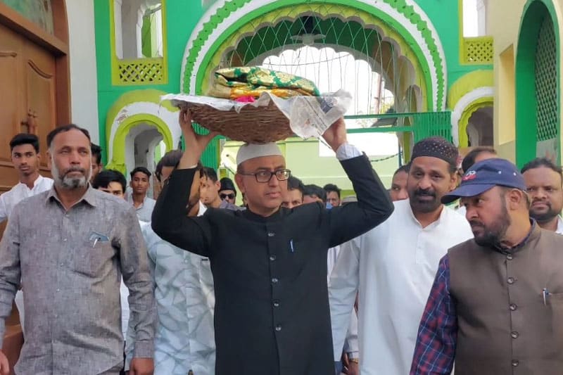 DARGAH BARHANE SHAH AMJED Amjed Ullah Khan Submits Nomination Papers for Yakutpura Assembly Seat