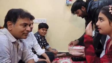 KTR honours invitation, visits bangle seller Ibrahim Khan's home in Borabanda