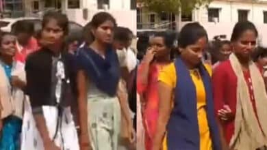 Students protest in Kamareddy, demanding release of Rs 5500 cr pending fee arrears