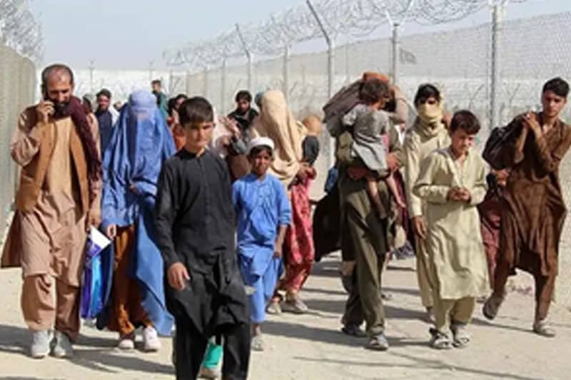 Pakistan preparing to send back nearly 1 million Afghans in repatriation drive