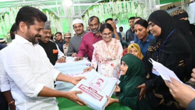 Telangana CM hosts Dawat-e-Iftar at L B Stadium, Hyderabad