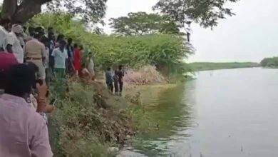 Four youths from Hyderabad washed away in Andhra rivulet: Video