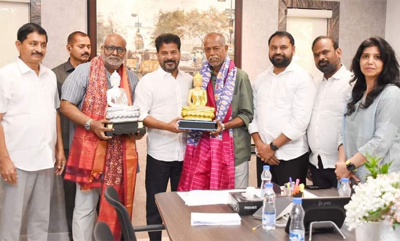 Telangana ropes in Keeravani to compose music for state song