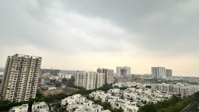 Cloudy skies and light drizzle bring relief to Delhiites