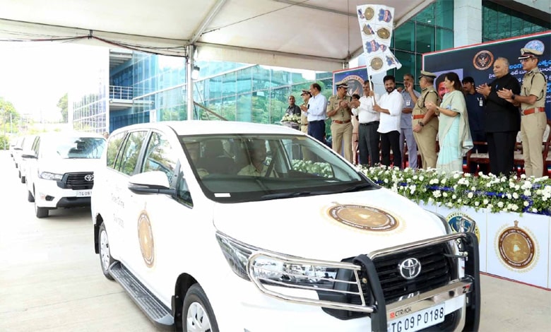 Hyderabad News | CM Revanth flags off new vehicles for Anti-Narcotics Bureau