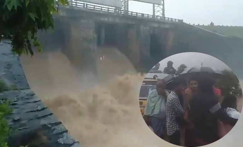 Telangana Rains | 30 People Stranded in Floods, IAF and NDRF Launch Massive Rescue Operation