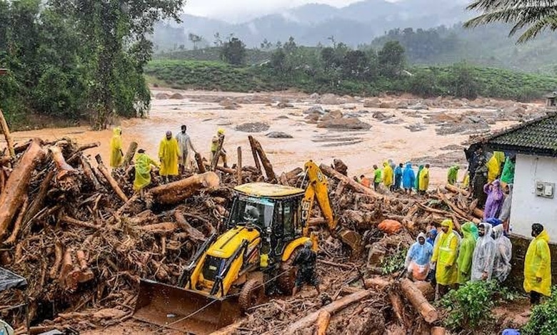 Wayanad Tragedy | Toll reaches 245, 240 people still missing, war of words begins between Centre and Kerala