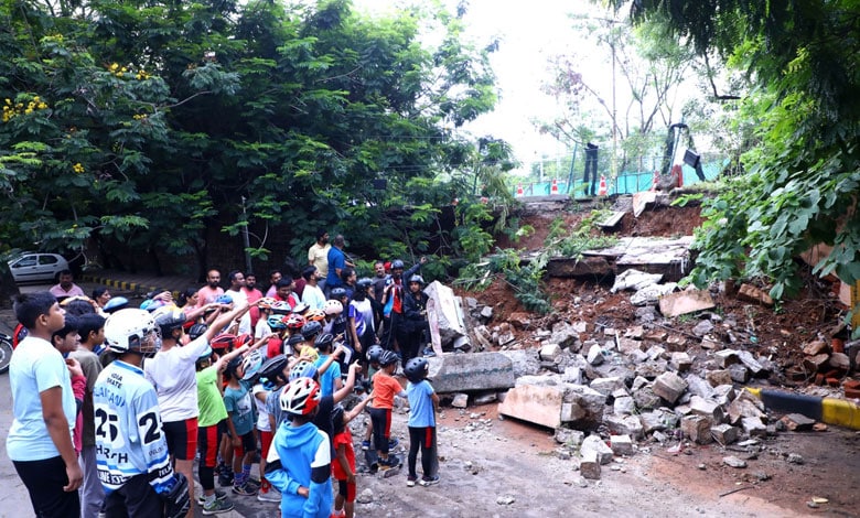 Telangana News | Government Urged to Repair Skating Rink After Retaining Wall Collapses Due to Heavy Rain