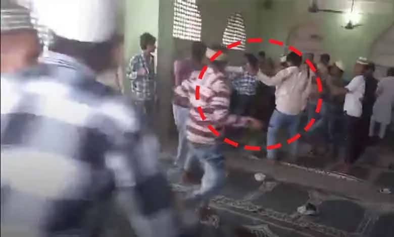 Clash Between Two Groups in Mosque Video Goes Viral