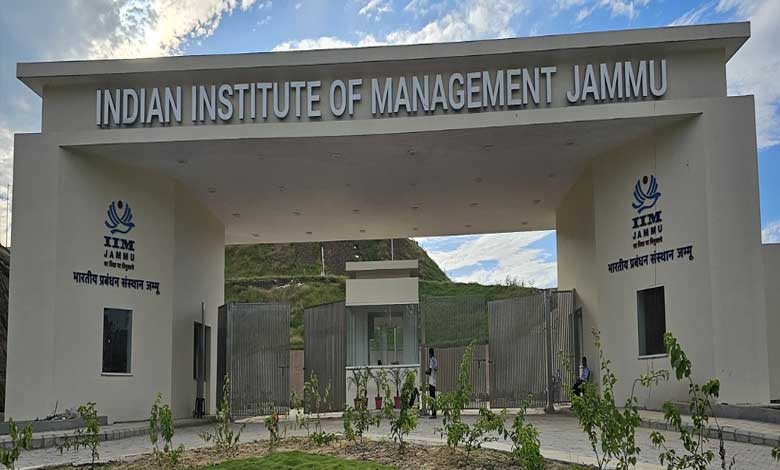 IIM Jammu Hosts Hyderabad Roundtable and Alumni Meet to Boost Academia-Industry Ties