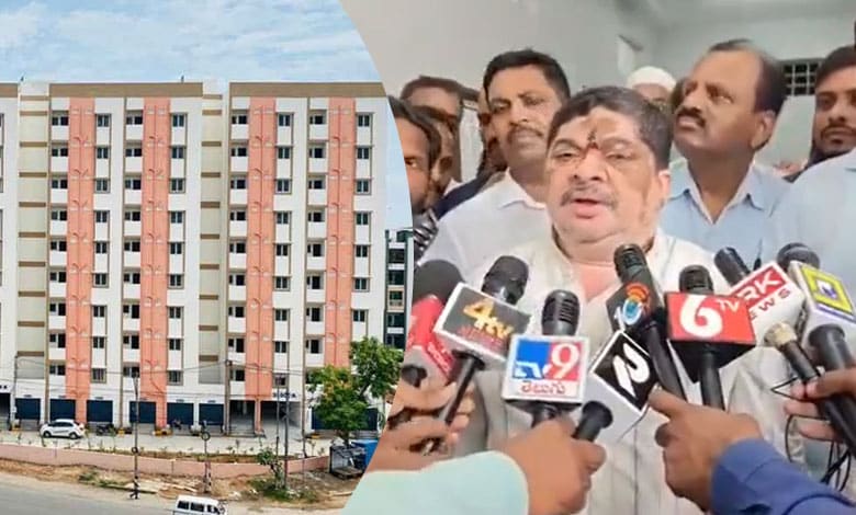 Ponnam Prabhakar Assures Justice for Musi Flood Victims, Promises Double-Bedroom Houses